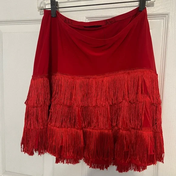 2 Piece Set - Red Fringe - Picture 2 of 2